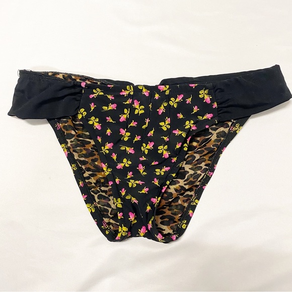 Betsey Johnson Vintage Black, Pink & Leopard Ditsy Floral Print Bikini - Picture 2 of 11
